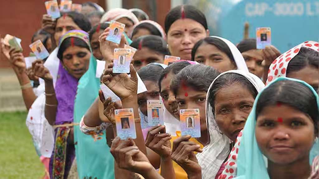 বুথফেরত জরিপে একাধিক রাজ্যে হাড্ডাহাড্ডি লড়াই