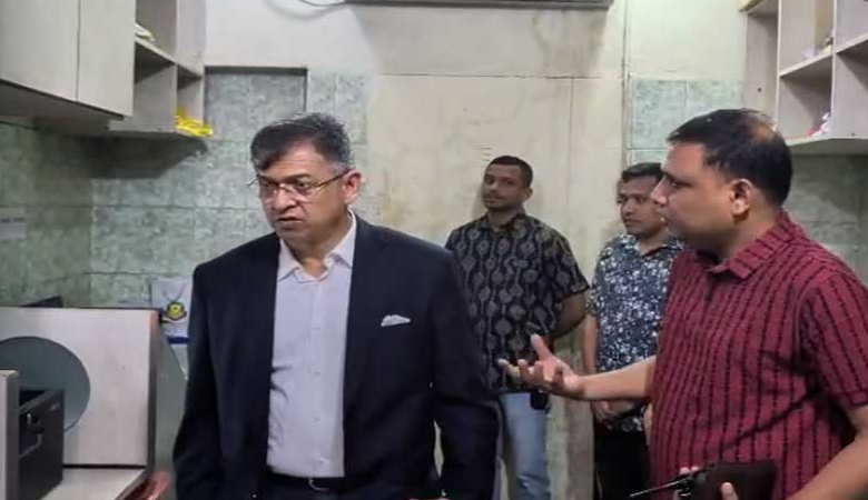 থানাগুলোকে দালালমুক্ত করার নির্দেশ স্বরাষ্ট্রমন্ত্রীর