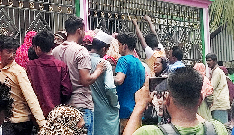 গাজীপুরে তিন সন্তান-শ্যালককে হত্যা, স্ত্রীর মরদেহ বেঁধে রাখা হয় জানালায়
