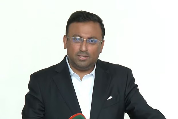 বাংলাদেশ আর নতজানু অবস্থানে নেই, সীমান্তে কাঁটাতারে ভীত নয়