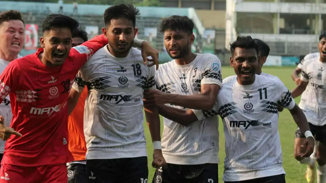 জামালের দুর্দান্ত গোলের পরও নাটকীয় জয়ে ফাইনালে মোহামেডান