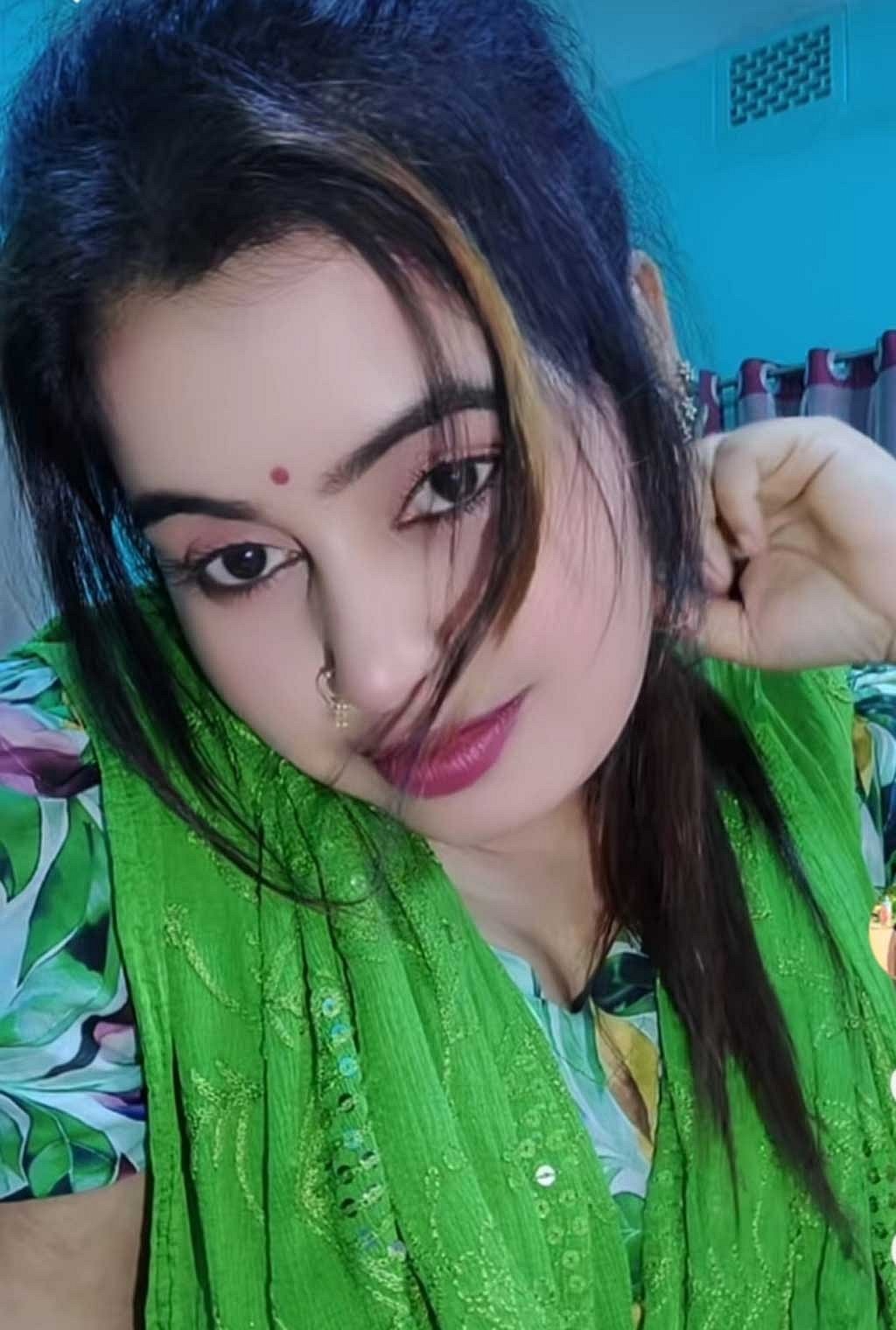 নাচ-গানের অভিযোগে নারীর দাফনে বাধা