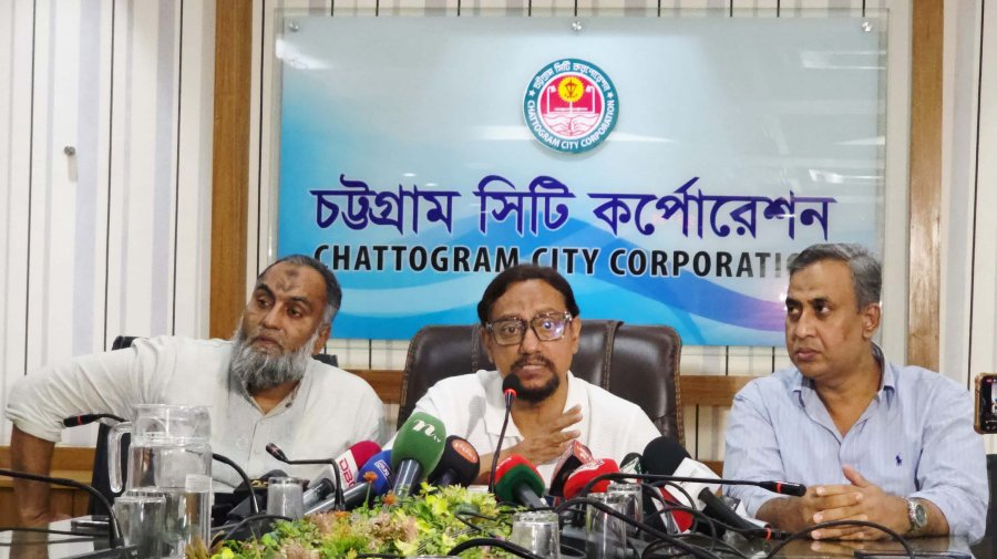 গ্রাফিতি মোছার অভিযোগ ডাহা মিথ্যা: মেয়র ডা. শাহাদাত