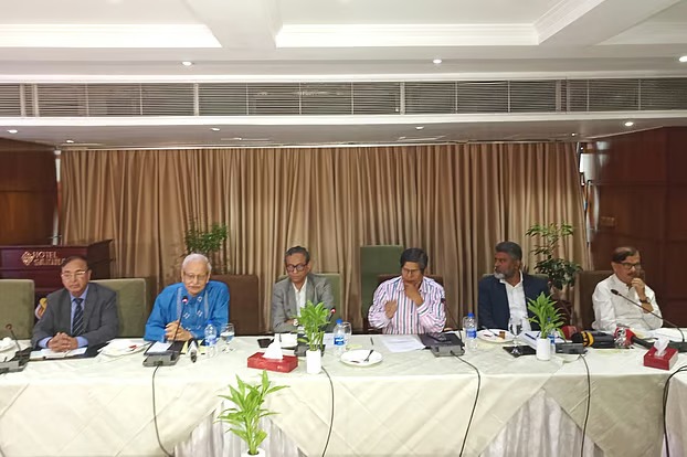 ‘এস আলম’দেশি নাকি বিদেশি কোম্পানি, তা স্পষ্ট নয়: বদিউল আলম মজুমদার