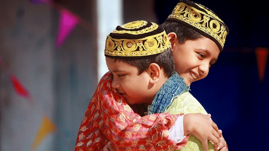 দুয়ারে ত্যাগ ও মানবিকতার ঈদ