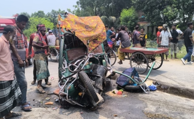 গাংনীতে ট্রাকের ধাক্কায় ইজিবাইকের ৩ জন নিহত