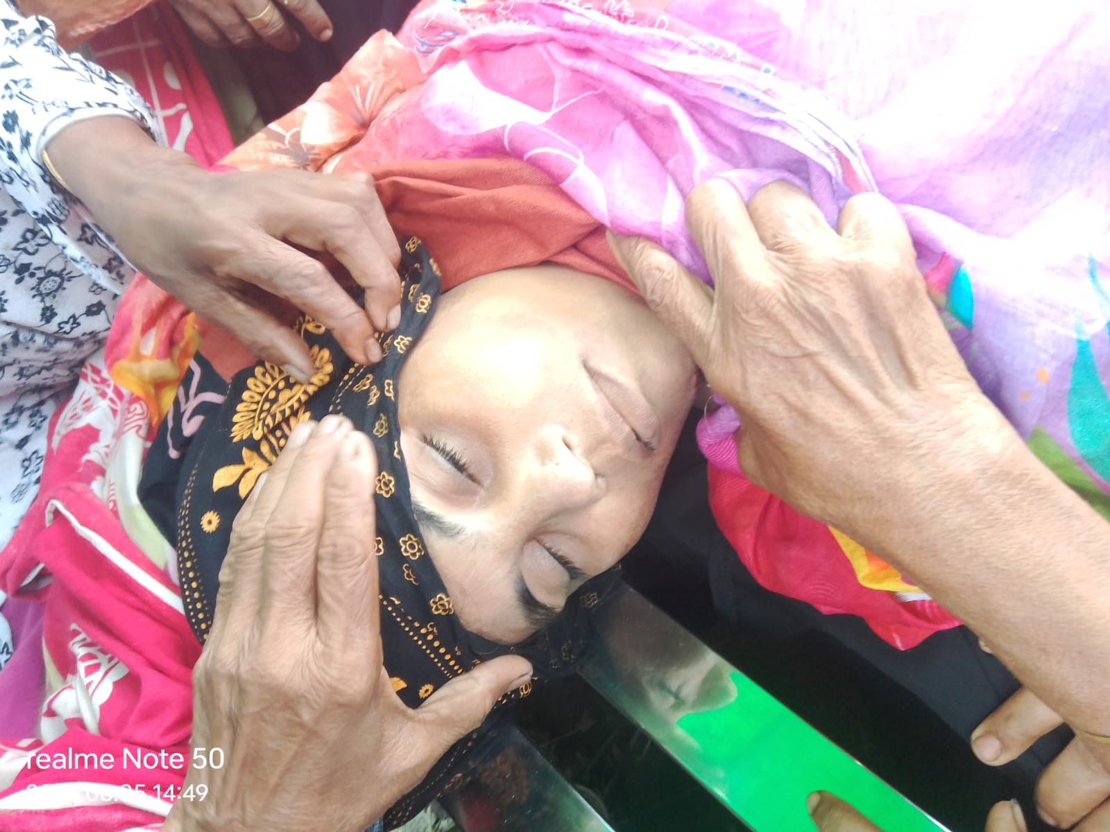 দুই জেলায় পৃথক সড়ক দুর্ঘটনায় নিহত ৬