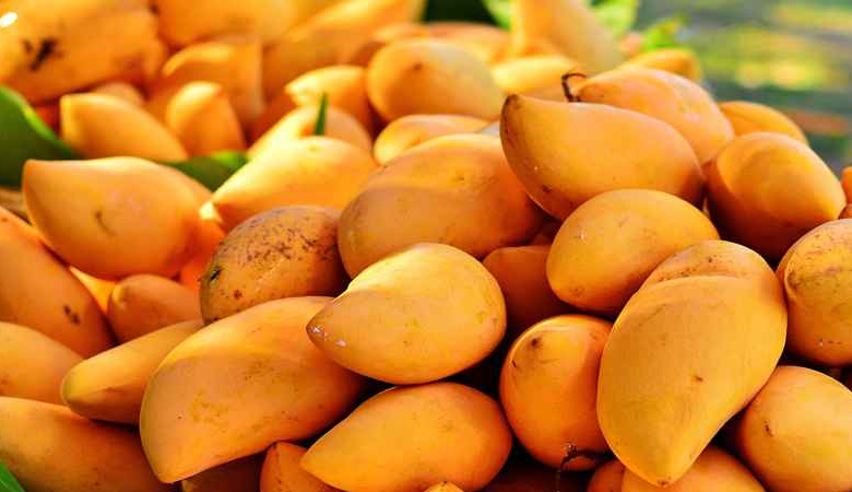 ভালো আম চিনে কেনার সহজ উপায়
