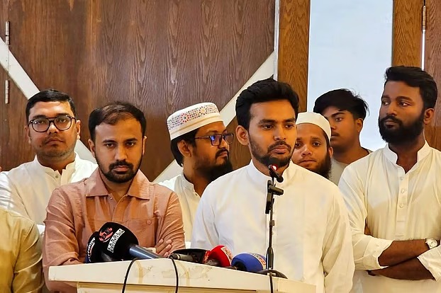 মব ঘটনায় দলীয় সংশ্লিষ্টতার অভিযোগ আসিফ মাহমুদের