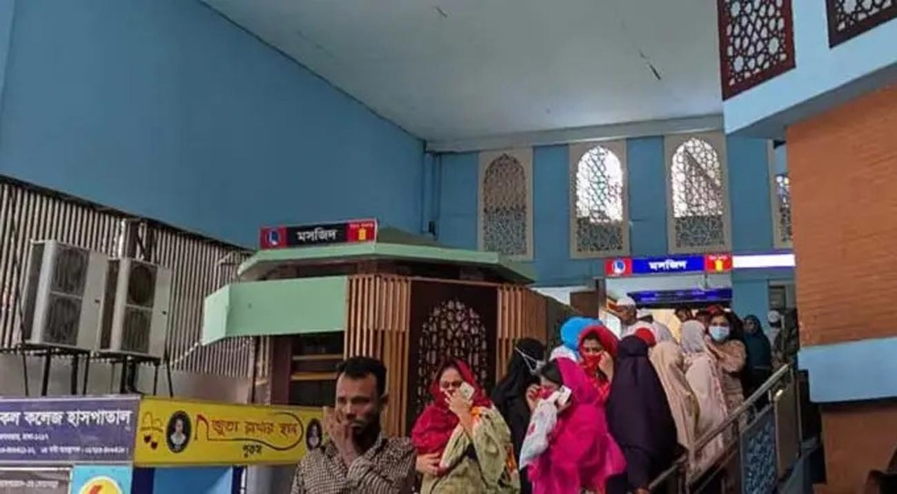 লাইসেন্স বাতিলের পর আদ্-দ্বীন হাসপাতাল ছাড়ছেন রোগীরা