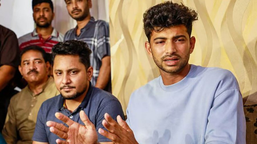 ক্রিকেটার নাঈমকে হেনস্তা নিয়ে তোলপাড়