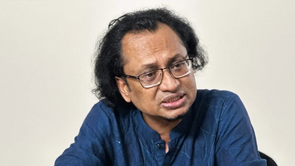 দিল্লি বিমানবন্দরে অনাকাঙ্ক্ষিত পরিস্থিতির মুখোমুখি প্রধানমন্ত্রীর তথ্য উপদেষ্টা