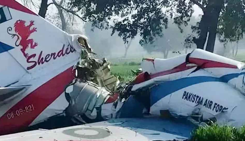 যুদ্ধবিমান বিধ্বস্ত হয়ে পাকিস্তানে ২ পাইলট নিহত