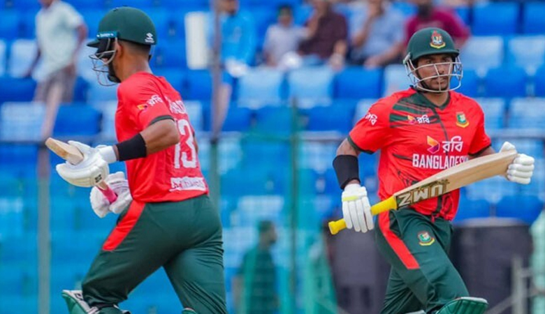 প্রথম ১০ ওভারেই ৫ উইকেট নেই বাংলাদেশের