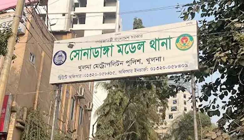গৃহকর্মীকে গরম কড়াইয়ের ছ্যাঁকা, এএসআই দম্পতি গ্রেফতার