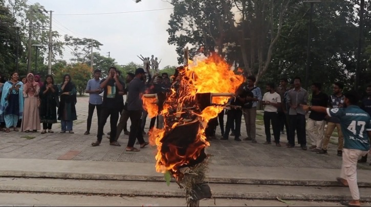 যৌন হয়রানির অভিযোগে খুলনা বিশ্ববিদ্যালয়ের শিক্ষককে অব্যাহতি