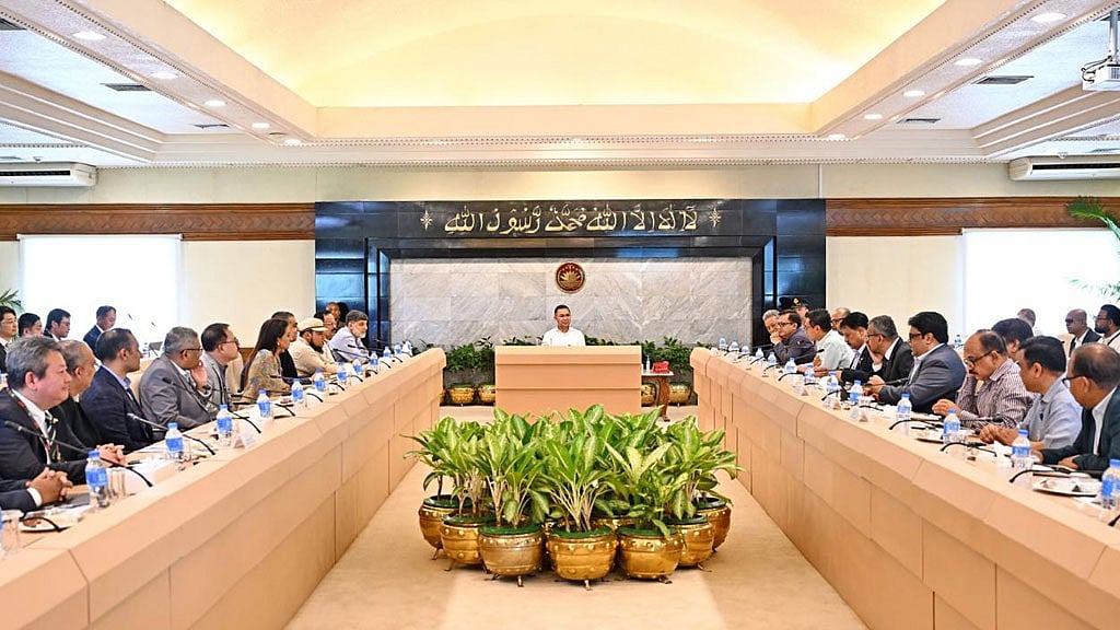 বন্ধ কারখানায় বিনিয়োগে সহযোগিতার আশ্বাস প্রধানমন্ত্রীর