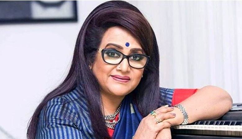 ‘মৃত্যুর পরও আব্বার পাশেই থাকতে চাই’, আবেগঘন ববিতা