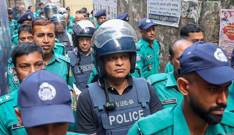১০ বিডিআর সদস্যকে হত্যা করে জিয়াউল: দেহরক্ষী