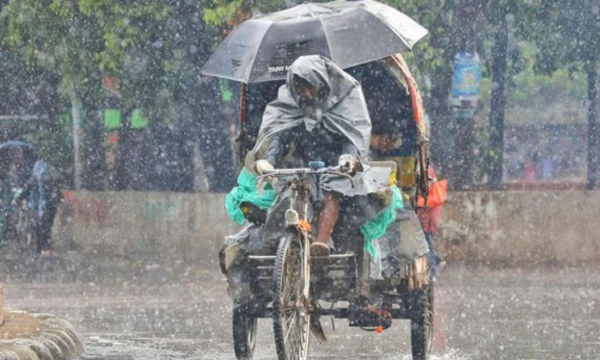 ঢাকায় তিন ঘণ্টায় ৫৪ মিলিমিটার বৃষ্টিপাত