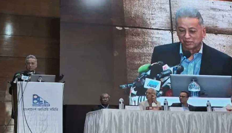 বিগত সরকারের নেওয়া ১৩০০ প্রকল্পকে না পারছি ফেলতে, না গিলতে: অর্থমন্ত্রী