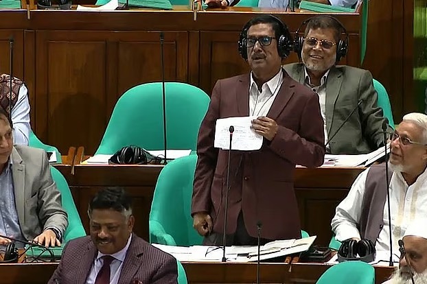 মুক্তিযোদ্ধার সঙ্গে কারও তুলনা নয়: সংসদে ফজলুর রহমান