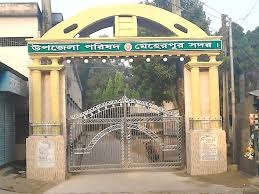 জমি বিরোধে বাড়িতে হামলা, লুটপাটের অভিযোগ