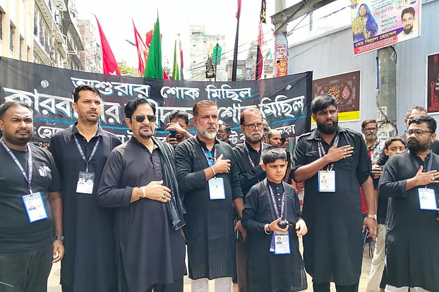 হোসেনি দালান থেকে শুরু পবিত্র আশুরার ঐতিহ্যবাহী তাজিয়া মিছিল