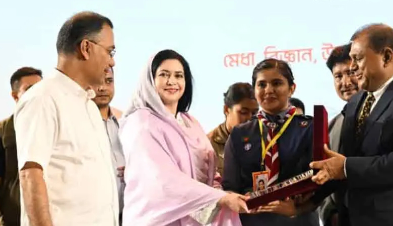 মাধ্যমিক বিদ্যালয়ে বৃক্ষরোপণ কর্মসূচির উদ্বোধন করলেন প্রধানমন্ত্রী