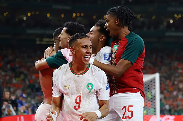 নাটকীয় টাইব্রেকারে ডাচদের বিদায়, শেষ ষোলোয় মরক্কো
