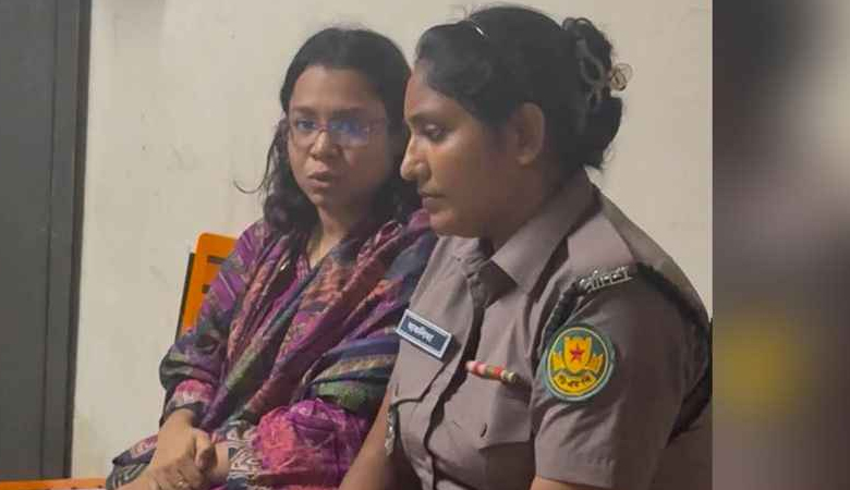 সচিবালয়ের সামনে ভাত বিক্রি করে আটক সোহানী শিফা