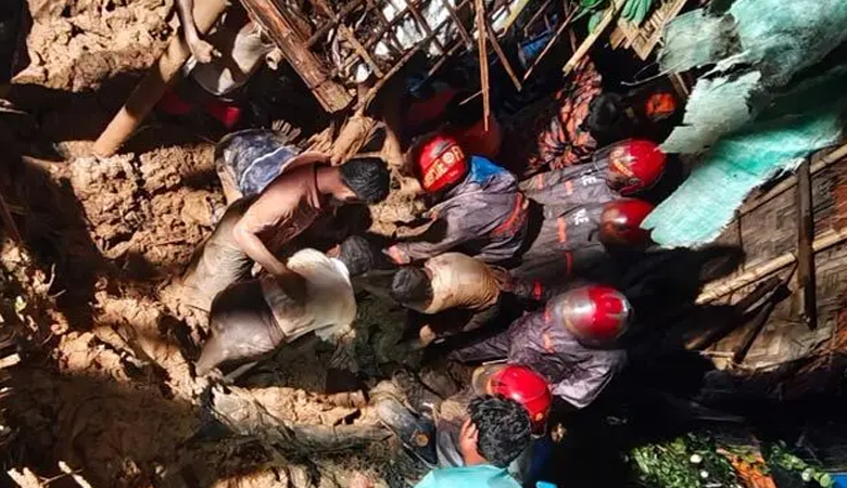 রোহিঙ্গা ক্যাম্পে পাহাড়ধসে নিহত বেড়ে ৮