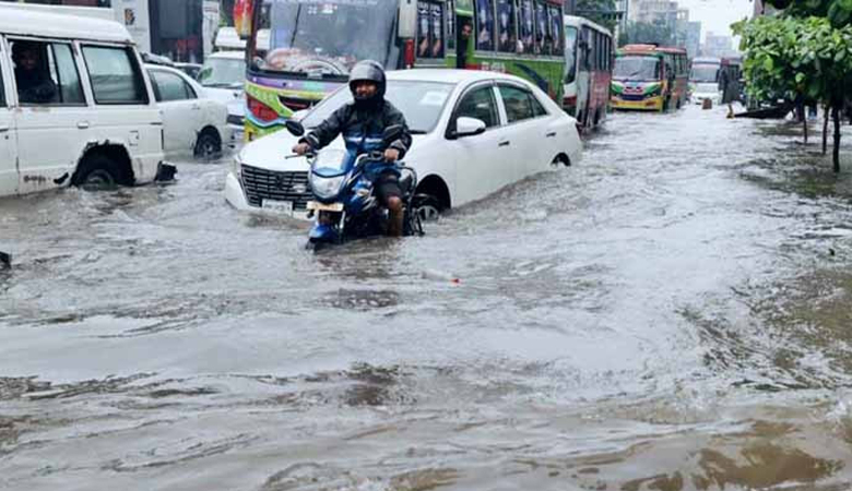 ১৭ বছরে ঢাকায় দ্বিতীয় সর্বোচ্চ বৃষ্টি, চলবে আরো পাঁচ দিন ভারী বর্ষণ