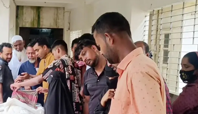 টিফিনের ছুটিতে গোসলে নেমে ৪ শিক্ষার্থীর মৃত্যু