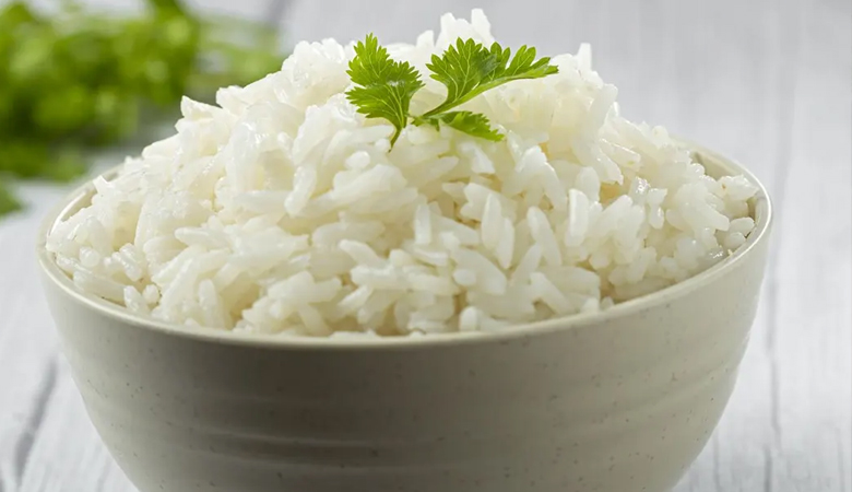 রাতে ভাত খেলেই কি ওজন বাড়ে