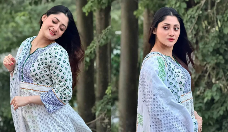 বাগদান গুঞ্জনের মাঝেই নতুন লুকে পূজা চেরি