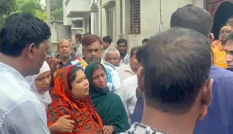 ফাইনাল ম্যাচ দেখে বাড়ি ফিরে ফাঁস নিলেন যুবক