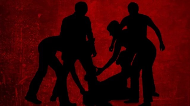 মবের অন্ধকারে আইনের শাসনের কঠিন পরীক্ষা
