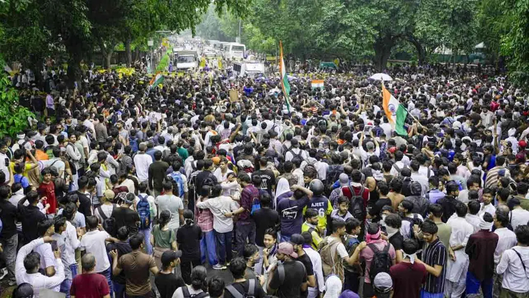 শুক্রবার ভারতজুড়ে বিক্ষোভের ডাক ককরোচ পার্টির