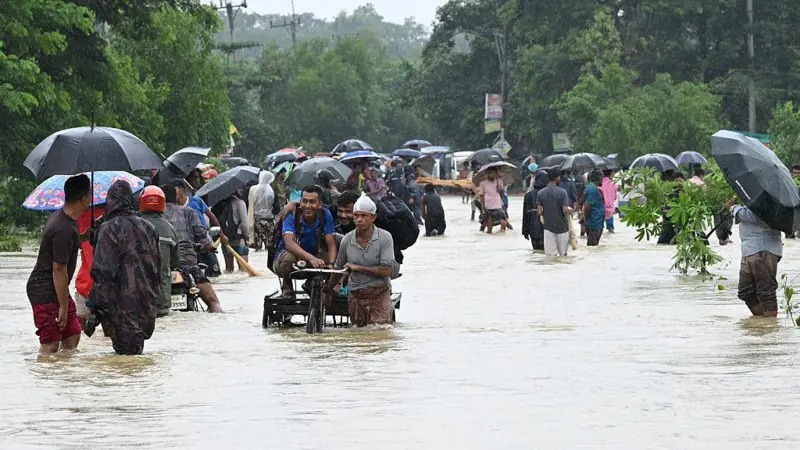 বন্যায় টাইফয়েড, জন্ডিস, চর্মরোগে আক্রান্তের ঝুঁকি বেশি