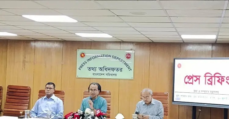 চলতি বছরেই শুরু হবে স্থানীয় সরকার নির্বাচন: তথ্য উপদেষ্টা