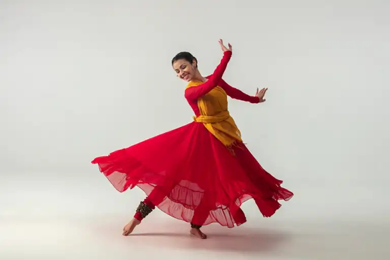 পাঁচ মিনিটের নাচেই শরীর ও মনে পাওয়া যাবে নানা সুফল