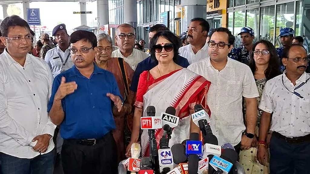 ১৯ বছর পর কলকাতায় ফিরলেন তসলিমা নাসরিন