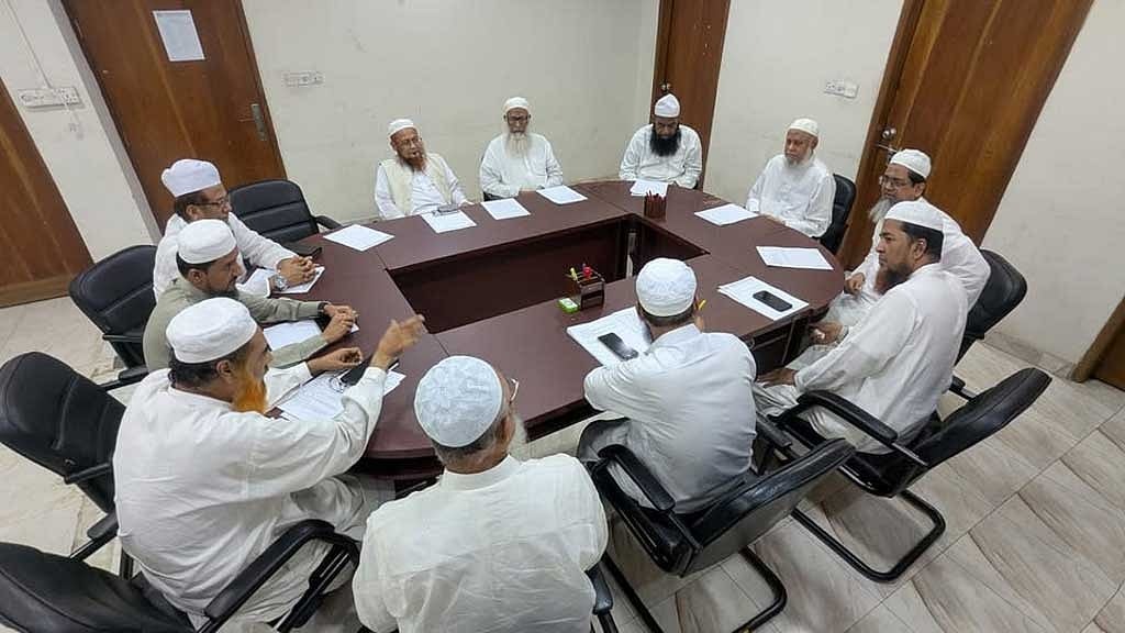 আস্থার সংকট কাটাতে কওমি শিক্ষায় স্বচ্ছতার বিকল্প নেই