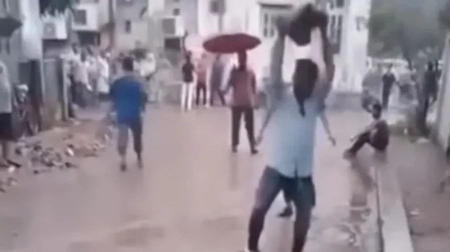 লাশের ওপর উঠে উল্লাসের অভিযোগ বড় বোনের