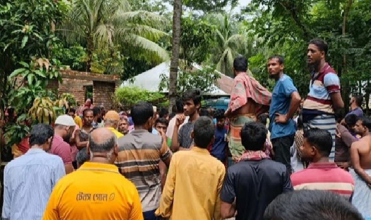 বাগেরহাটে বসতঘর থেকে একই পরিবারের তিনজনের মরদেহ উদ্ধার