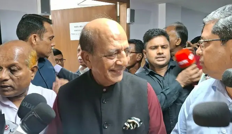বাংলাদেশের অভ্যন্তরীণ রাজনীতি নিয়ে কিছু বলতে চাই না: দীনেশ ত্রিবেদী