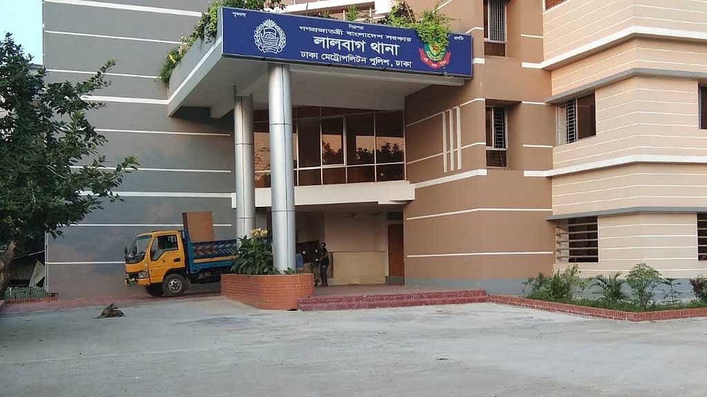 লালবাগে বন্ধুর বাসার পেছনে মাটিচাপা ব্যবসায়ীর লাশ