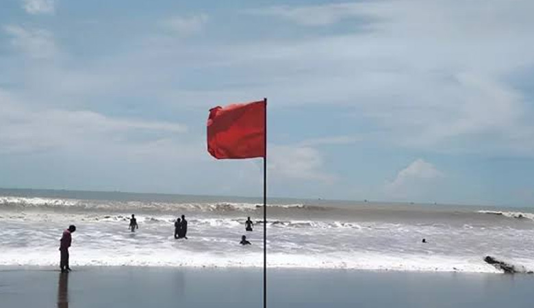 বঙ্গোপসাগরে লঘুচাপ, সমুদ্রবন্দরে ৩ নম্বর সতর্কসংকেত