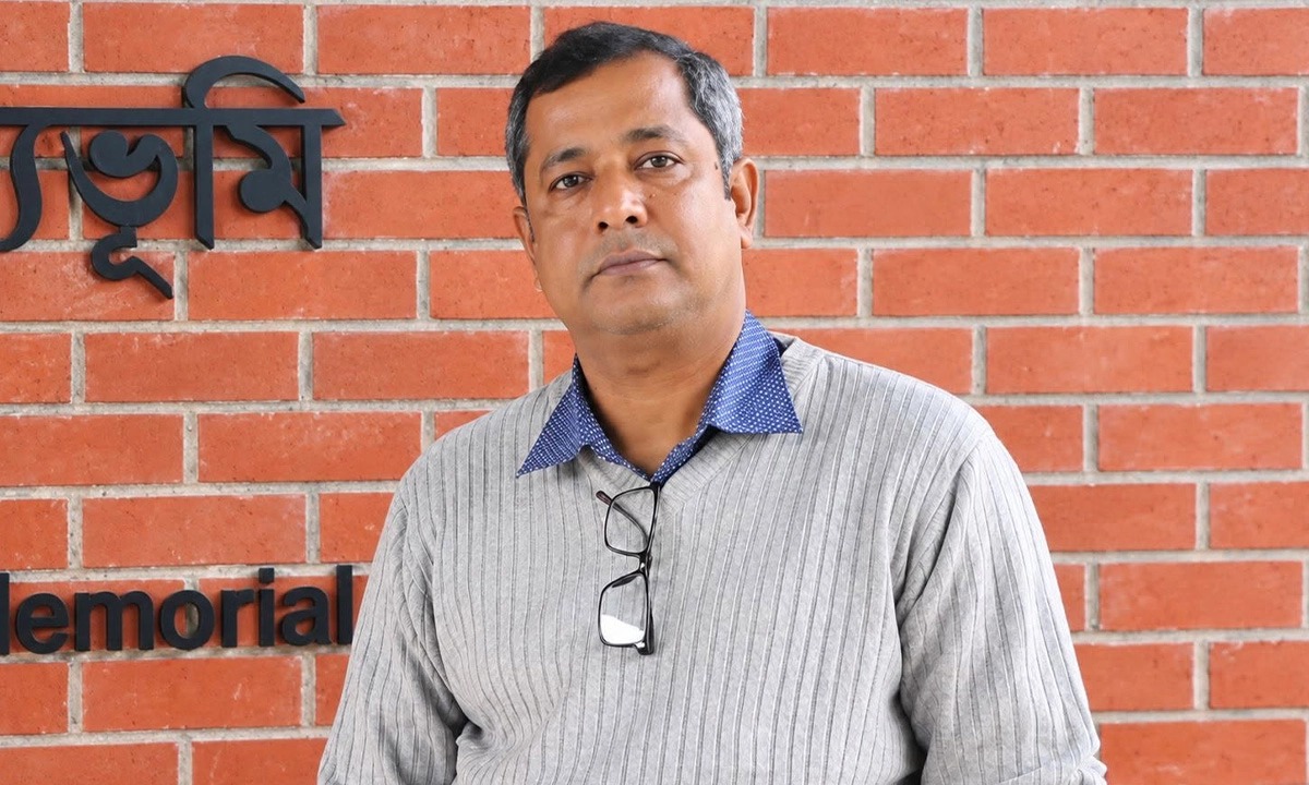 বরিশালে সমকাল কার্যালয়ে সাংবাদিক পুলক চ্যাটার্জির ঝুলন্ত লাশ
